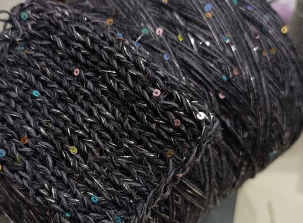 Шерсть с пайетками.и люрексом цвета графит