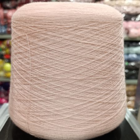 Меринос 65% Шелк малберри 30% полиамид 5% персиковый