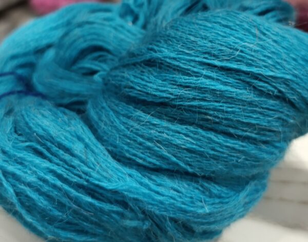 Носочная пряжа в пасмах 136 гр бирюзовый