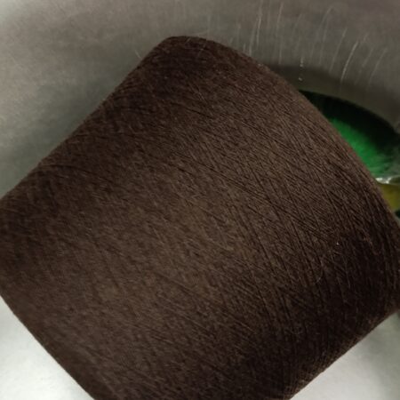Мериносовая шерсть ягненка коричневый