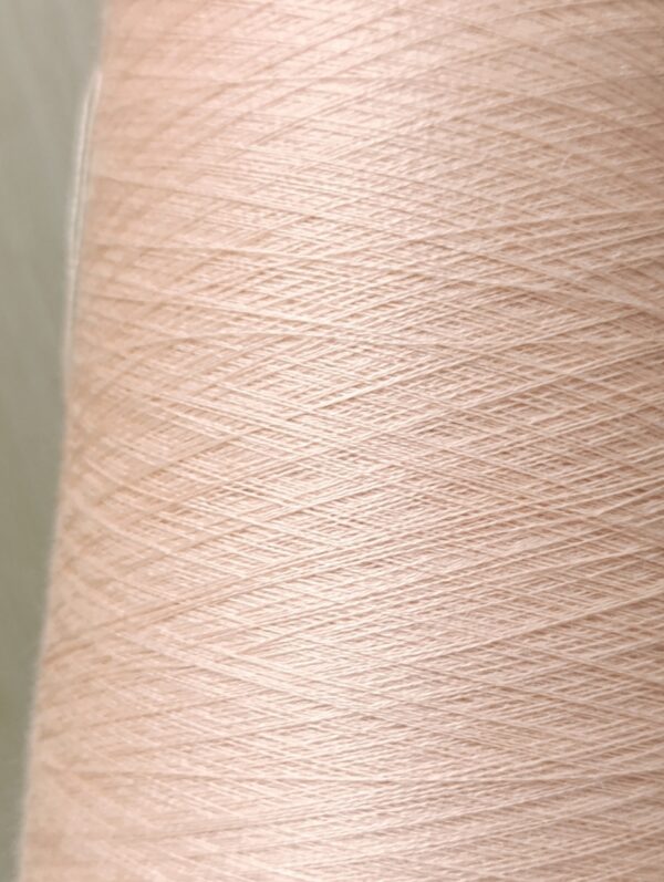 Меринос 50 % Вискоза 50% бледный персиковый