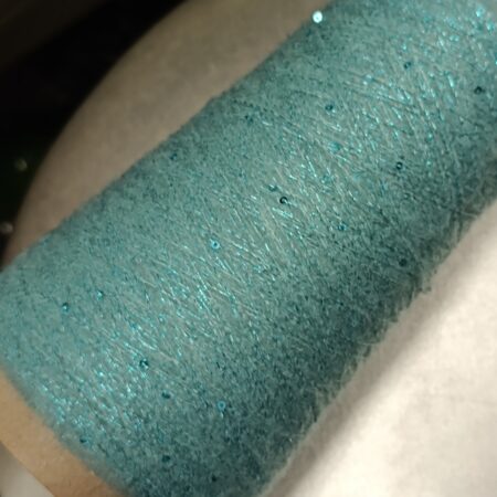 Кид Мохер с пайетками и люрексом