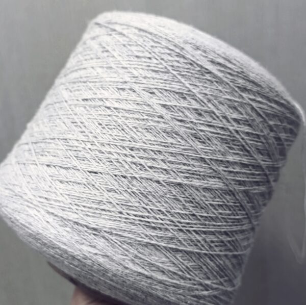 Меринсовая шерсть 100 % светло серый