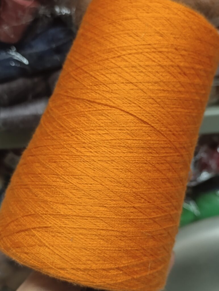 Меринос 50 % Вискоза 50% оранжевый 🍊